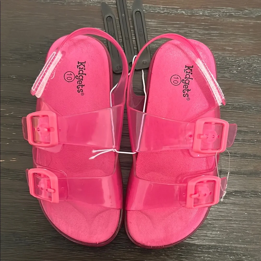 Kickers Vibrant Yellow and Pink Sandals Waterproof Comfort